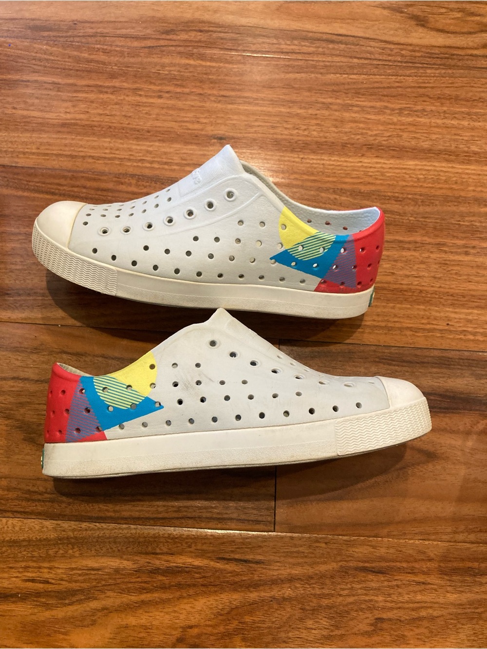 Unique Native Jefferson Unisex Kids Slip-On Shoes Light Gray Multicolor SZ J3